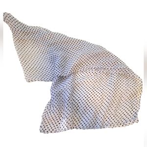 ***5/25*** Polka-dot Infinity Scarf